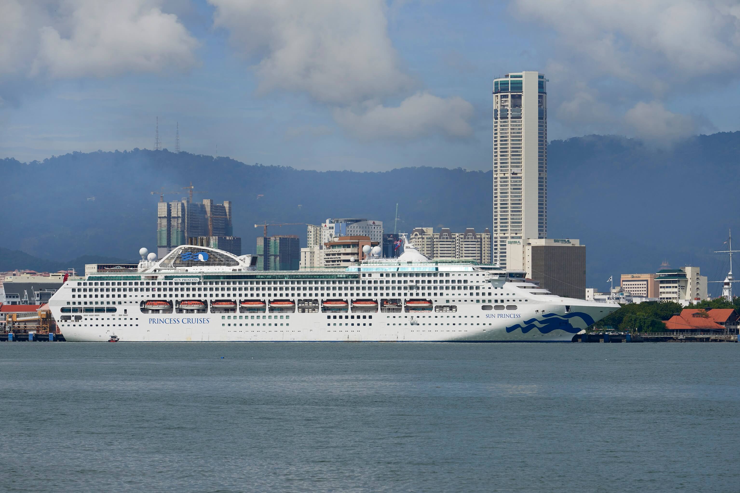 pulau penang cruise terminal